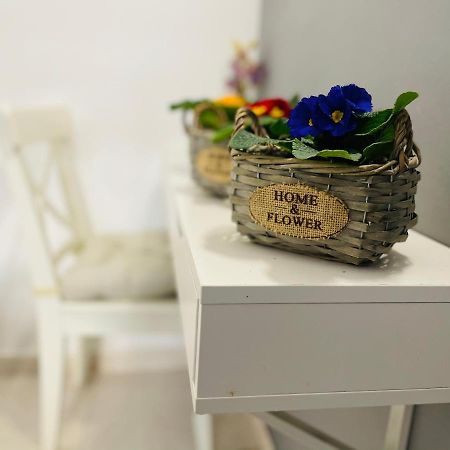 Hostal Lleida Barcelona Eksteriør billede
