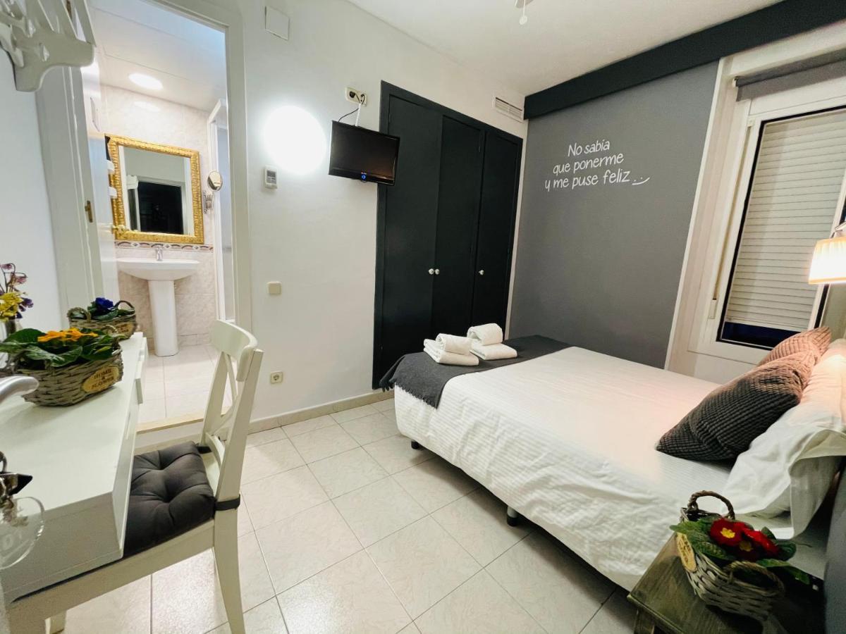 Hostal Lleida Barcelona Eksteriør billede