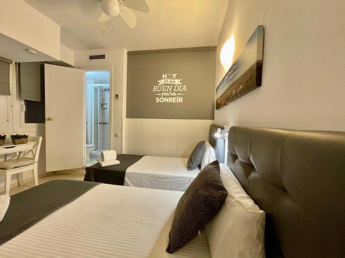 Hostal Lleida Barcelona Eksteriør billede