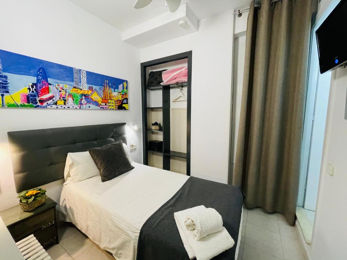 Hostal Lleida Barcelona Eksteriør billede