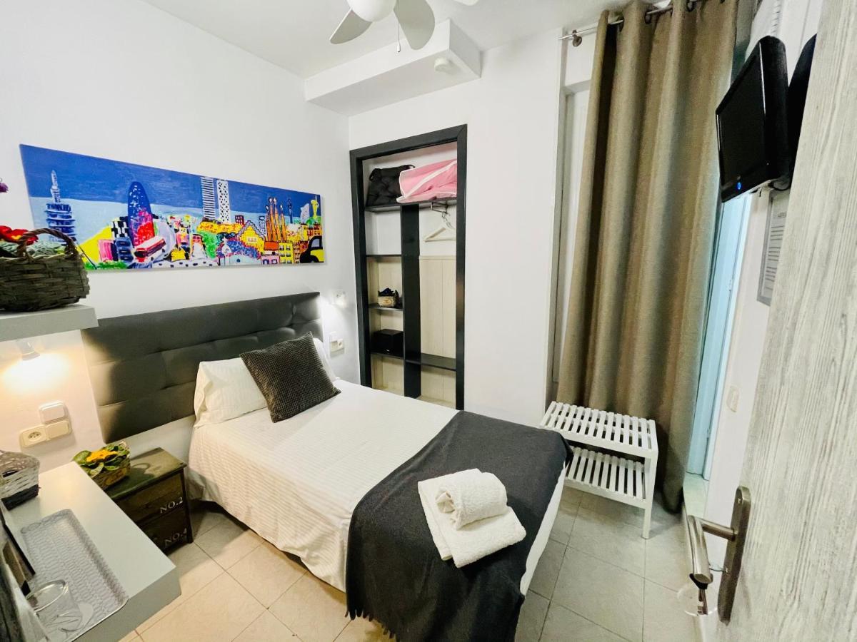 Hostal Lleida Barcelona Eksteriør billede