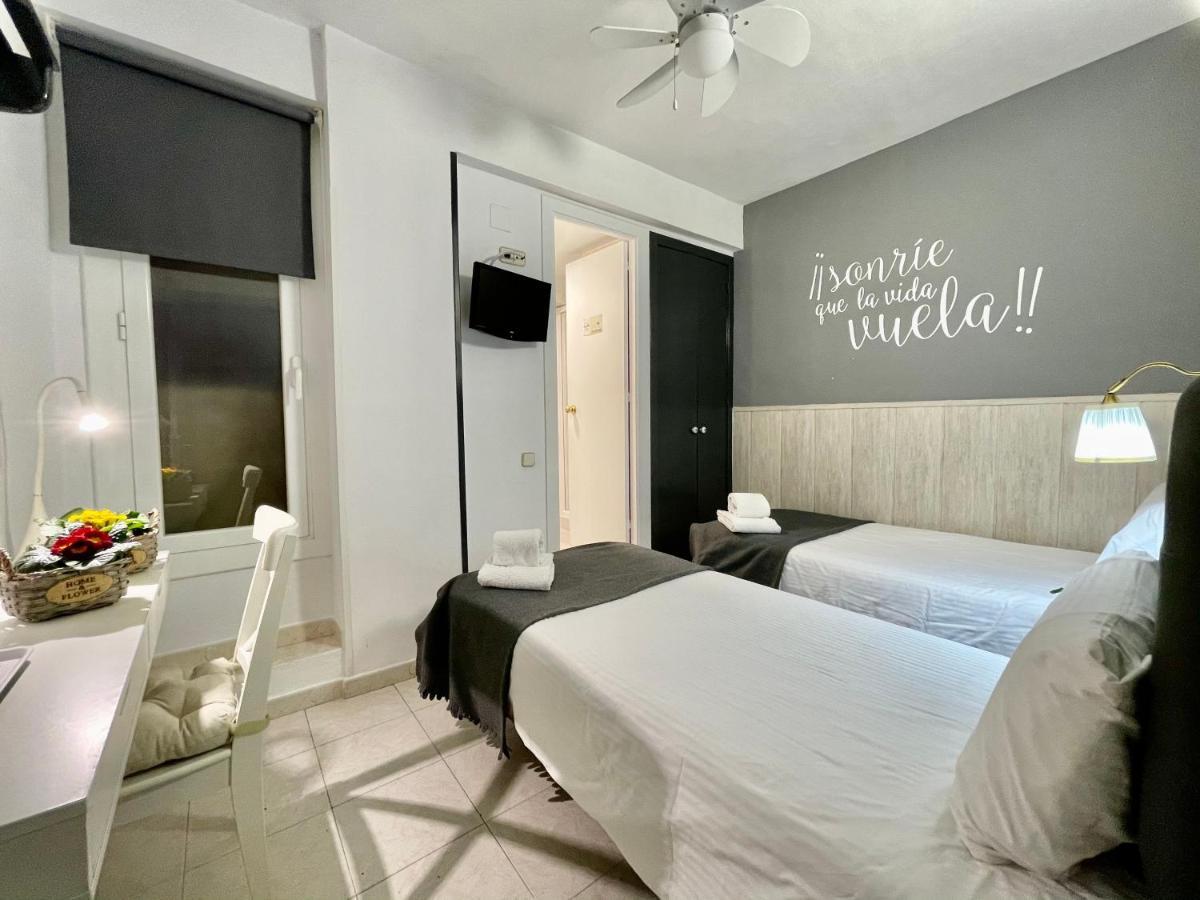 Hostal Lleida Barcelona Eksteriør billede