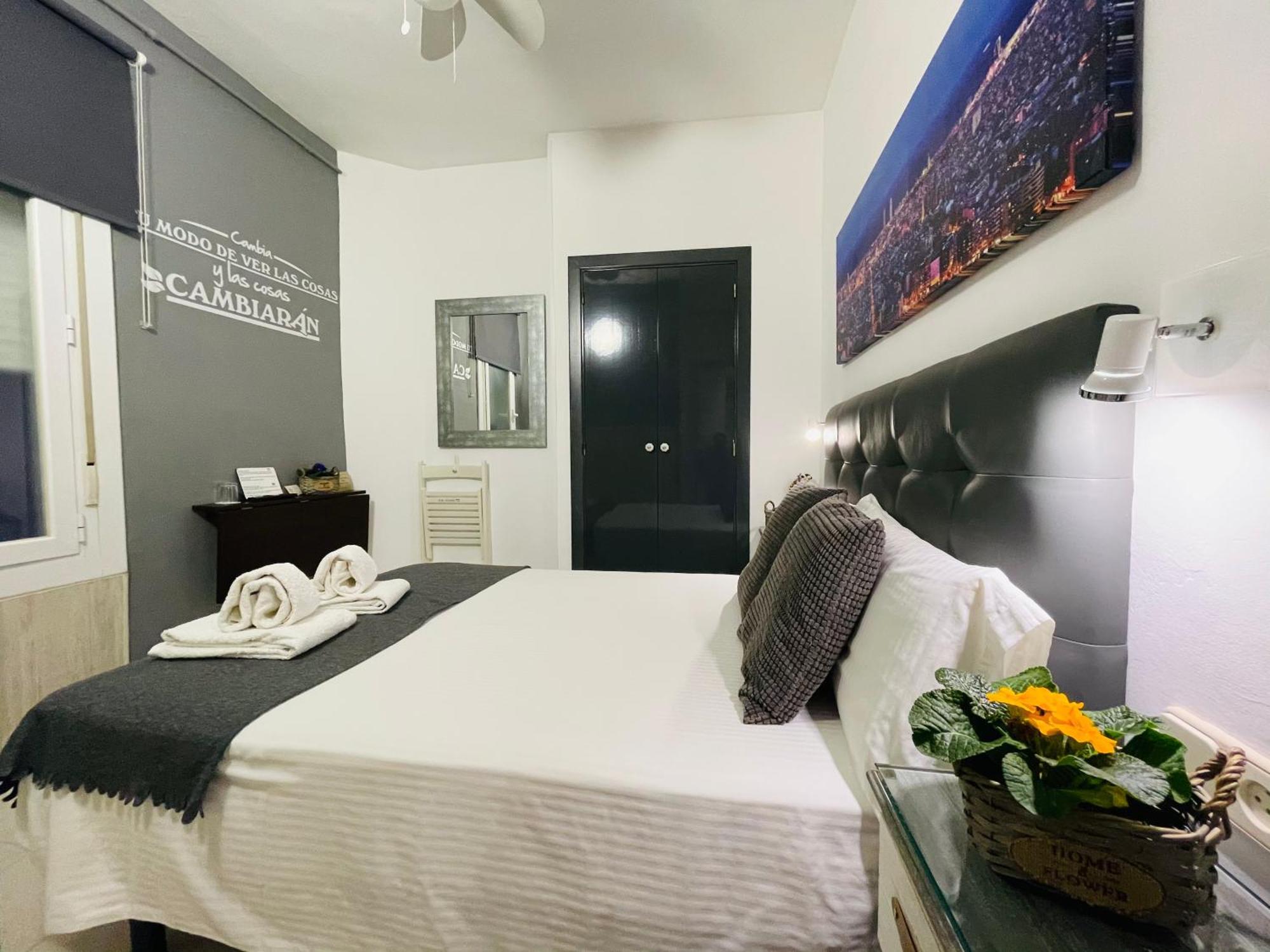 Hostal Lleida Barcelona Eksteriør billede