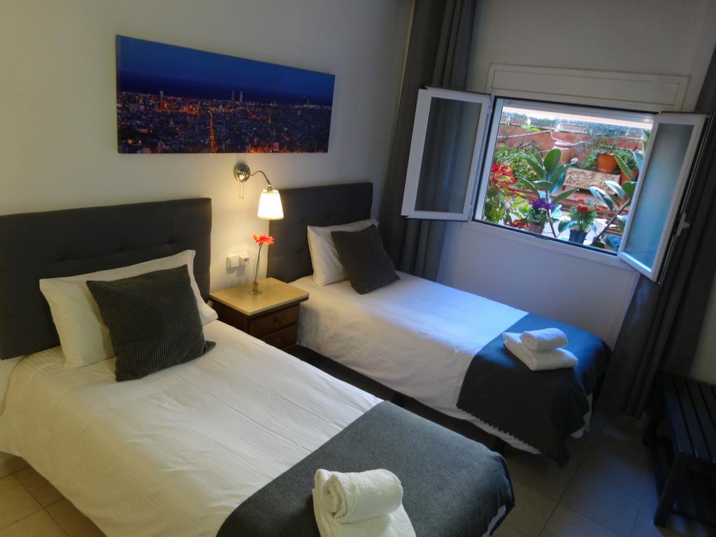 Hostal Lleida Barcelona Eksteriør billede