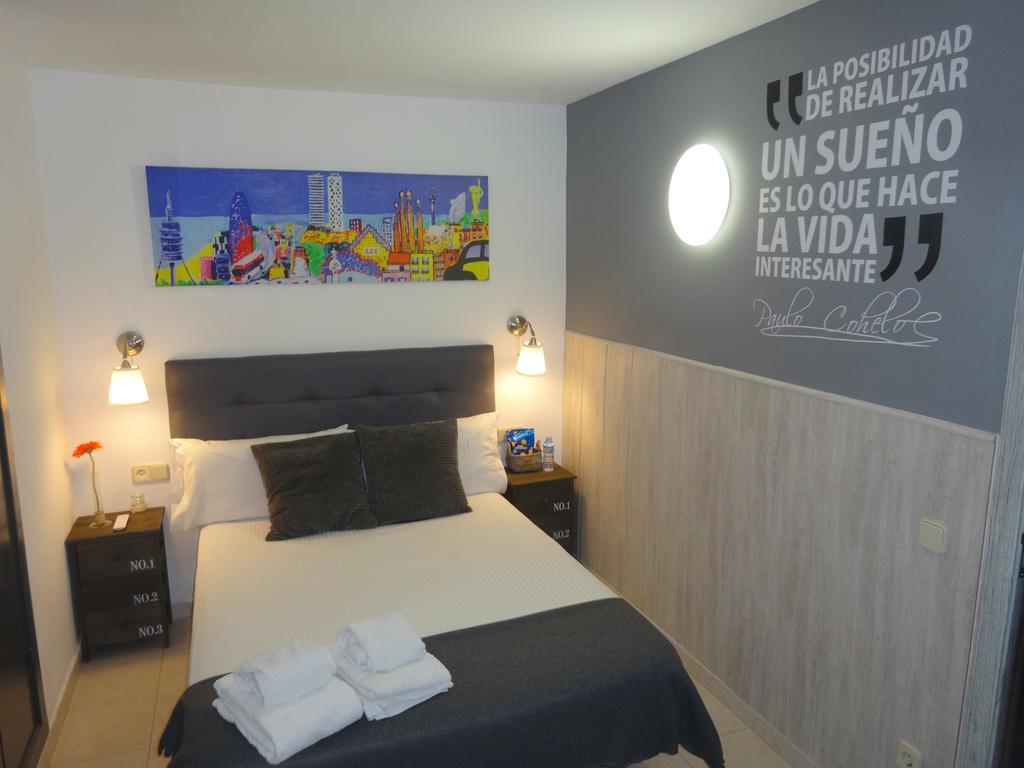 Hostal Lleida Barcelona Eksteriør billede
